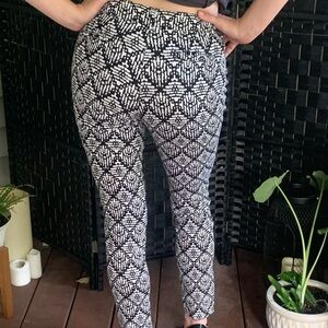 Size 4 black and white skinny trousers with gold